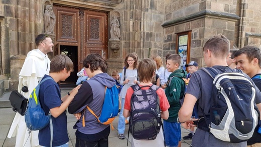 Tercie A v kostelích a synagogách