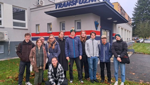 Oktaváni darovali krev